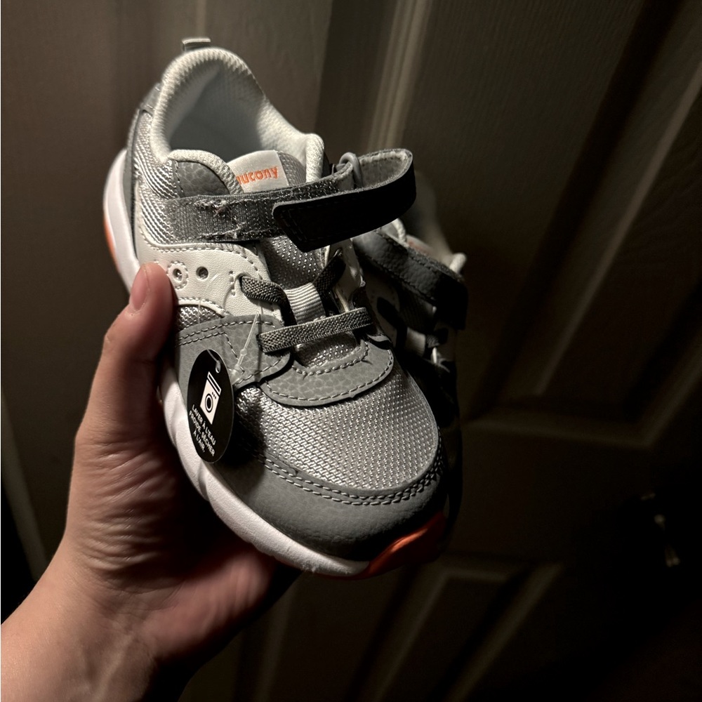 Saucony kids brand new
